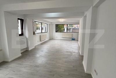 Spațiu comercial, de 49 mp, în Șcheia