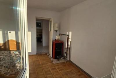 Apartament cu 3 camere semidecomandat în Molid - 8
