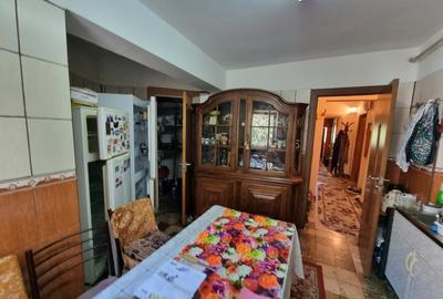Vand apartament cu 3 camere in Slatina - 8