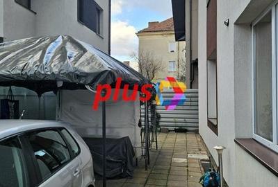 Oportunitate - Apartament cu trei camere in vila, zona Tractorul 70 mp - 23