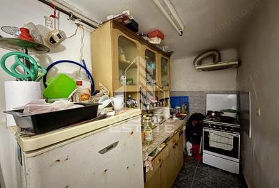 Apartament cu 4 camere semidecomandat, mobilat în Ghirodei - 9