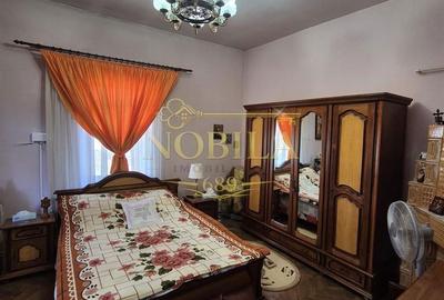 Casă cu 4 camere în Central - 19