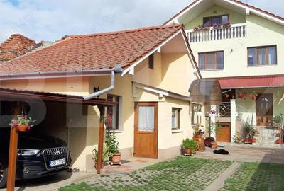 Casa de locuit, 315 mp, teren 761 mp, zona Baritiu - 13