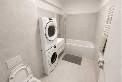 Apartament cu 3 camere decomandat în Tractorul - 3