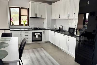 Apartament cu 3 camere decomandat în Central - 3