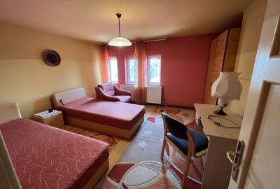 Apartament cu 3 camere semidecomandat, mobilat în Ultracentral - 2