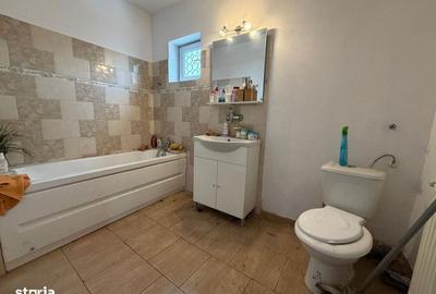 Casă cu 6 camere cu Teren 190 Mp în Ferentari - 1