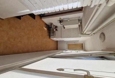 Apartament cu 3 camere decomandat în Obor - 10