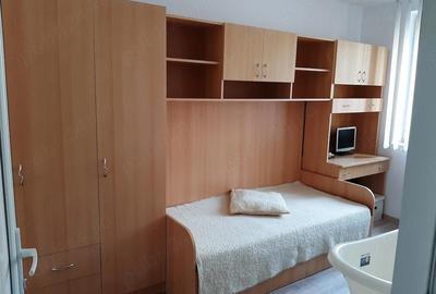 Apartament cu 3 camere semidecomandat, mobilat în Central - 6