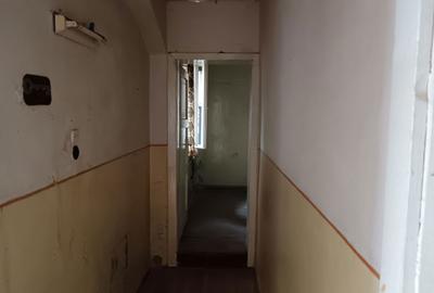Garsonieră decomandată în Central - 3