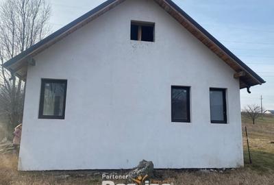 Casă individuală cu 6 camere cu Teren 500 Mp în Ciritei - 1