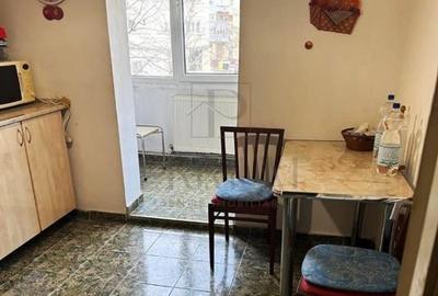 FREIDORF - ETAJ 1 - BLOC IZOLAT - 3 camere - decomandat - centrala proprie - 8