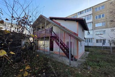 Casa de vanzare cu 3 camere in Campina - 3