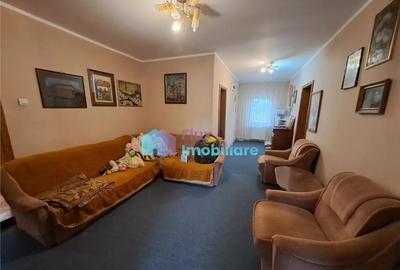 Casă cu 11 camere cu Teren 1200 Mp în Ițcani - 7