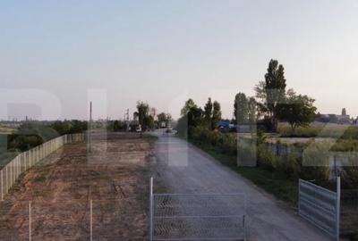 Teren de 15851 mp, în Bucov - 3