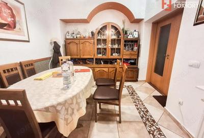 Casă cu 8 camere cu Canalizare în Girocului - 4