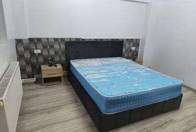 Apartament cu 3 camere decomandat în Trocadero - 1