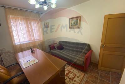 DE VANZARE Vila de vacanta in Pucioasa /Dambovita - 14