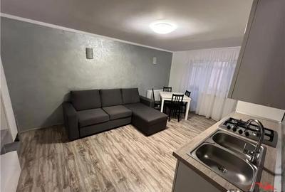 Apartament cu 3 camere decomandat, mobilat în Central - 1