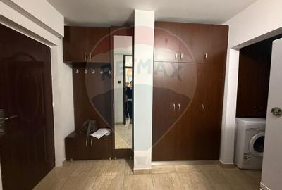 Apartament cu 2 camere de inchiriat in zona 1 Mai - 2