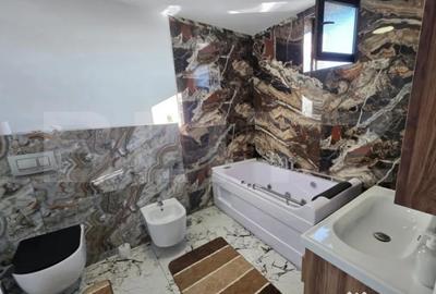 Casă cu 5 camere cu Teren 797 Mp în Central - 4