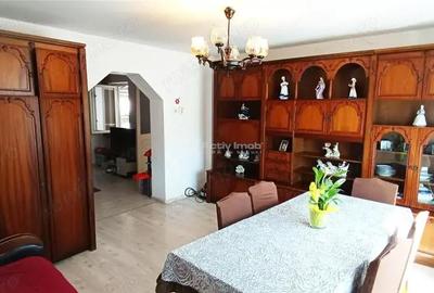 Casă cu 4 camere cu Teren 292 Mp în Moldova Nouă - 2