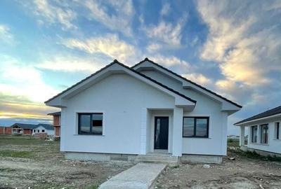 Casă cu 4 camere cu Teren 500 Mp în Oșorhei - 4