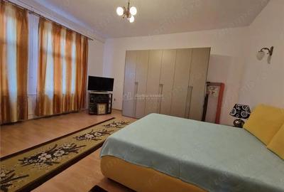 Casa P+E, suprafata utila 446.66 mp, teren 866, pretabila - clinica, restaurant, pensiune - 3