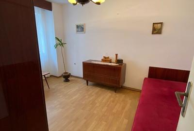 Apartament cu 2 camere decomandat în Central - 12
