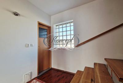 Casa moderna cu mansarda si curte comuna in zona Campului - 11