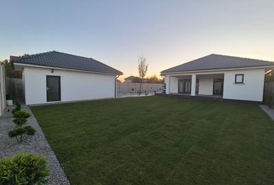 Vilă elegantă, finisată complet, Via Carmina – comision 0 - 13