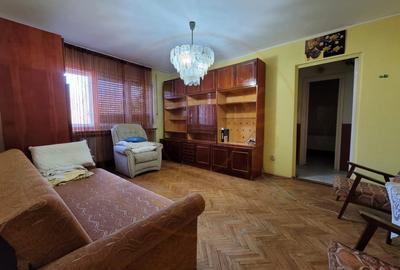 Apartament cu 3 camere semidecomandat, mobilat în Micro 16 - 4