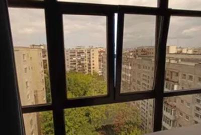 Apartament cu 3 camere decomandat, mobilat în Tineretului