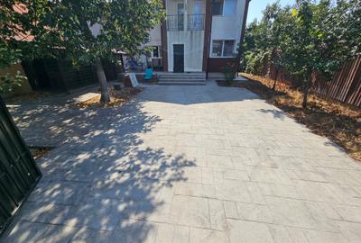 Casă cu 7 camere cu Teren 470 Mp în Prelungirea Ghencea - 1