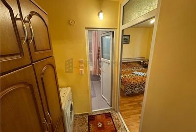 Apartament 2 camere cf1 semidecomandat zona  Brosteni - 4