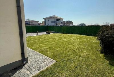 Casă cu 4 camere cu Teren 430 Mp în Cumpăna