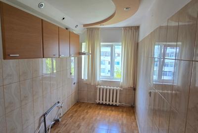 2 camere de vanzare , etaj superior, central  Focsani - 11