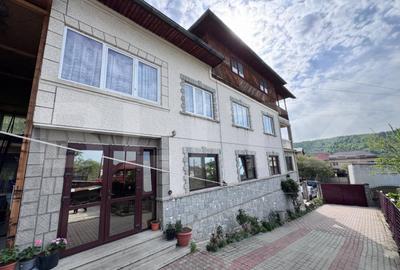 Casă cu 5 camere cu Canalizare în Central - 15