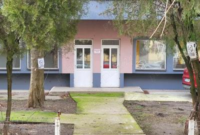 Spațiu comercial, de 20 mp, în Central - 8