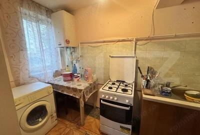 Apartament cu 3 camere decomandat în Central - 3