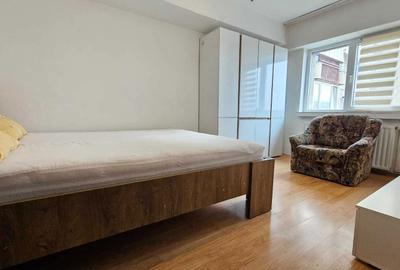 Apartament cu 2 camere decomandat, mobilat în Centrul Civic