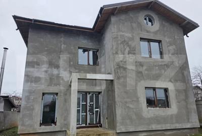 Casă cu 4 camere cu Teren 570 Mp în Central - 3