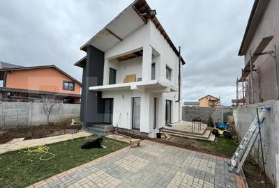 Casa P+1 cu 3 camere, 80 mp utili, 205 mp teren, zona Aeropo - 1