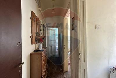 Casa / Vila cu 6 camere de vanzare in zona Dacia - 7