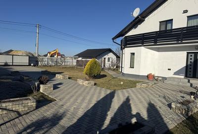 Casă cu 4 camere în Central - 6