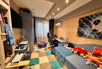 Apartament 4 camere zona foarte buna,renovat si utilat - 3