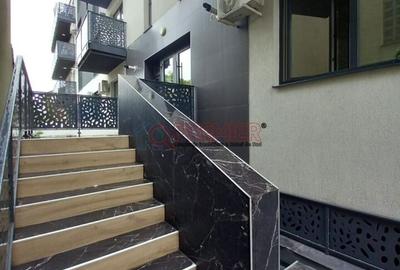Apartament cu 3 camere decomandat în Apărătorii Patriei - 7
