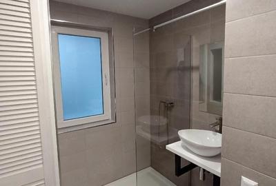 Apartament cu 3 camere nedecomandat în Central - 1