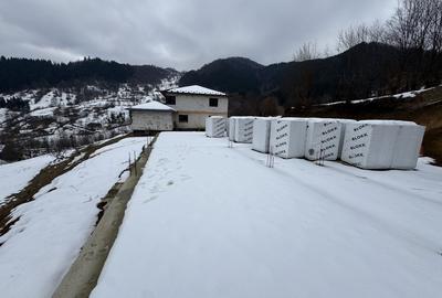 Casă cu 4 camere în Cormaia - 1