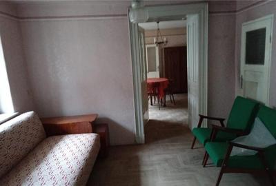 Casă cu 4 camere cu Garaj în Florilor - 8